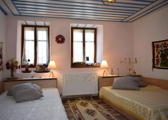 Renovated Old Manor House With Yard Dom wakacyjny *