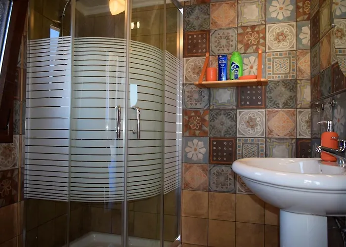 Renovated Old Manor House With Yard Dom wakacyjny