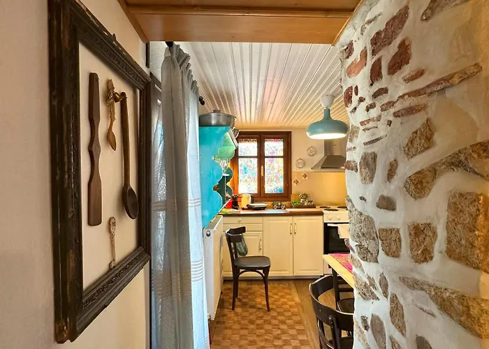 Renovated Old Manor House With Yard Dom wakacyjny Arnaia