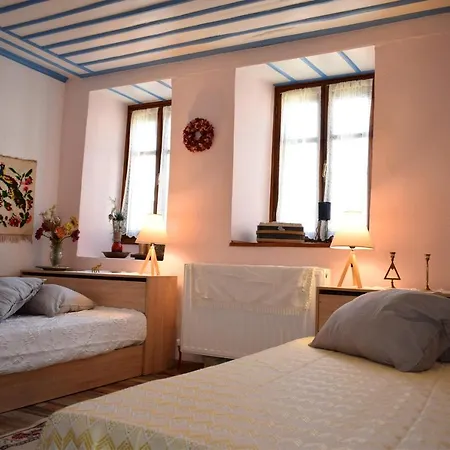 Renovated Old Manor House With Yard *