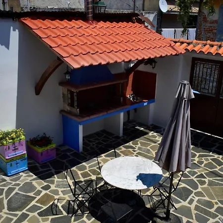 Holiday home Renovated Old Manor House With Yard Arnaia