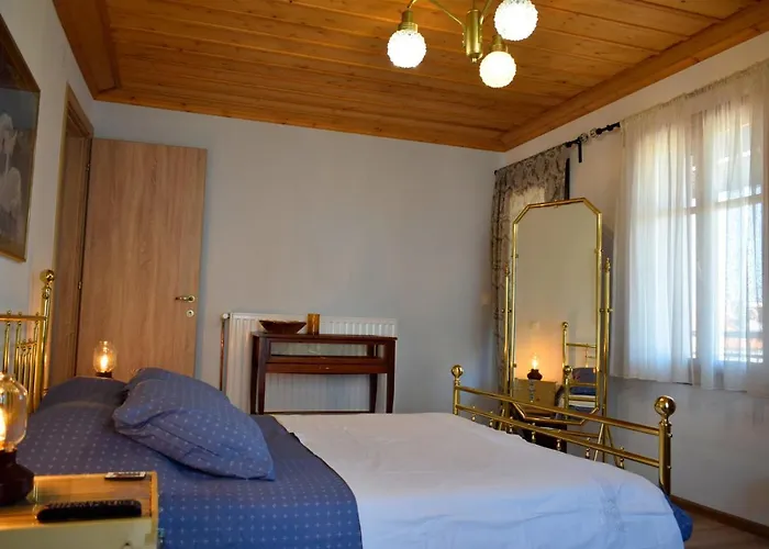 Renovated Old Manor House With Yard *