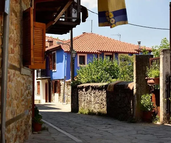Ferienhaus Renovated Old Manor House With Yard Arnea